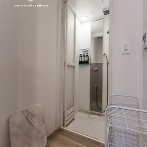 Camera solo per uomini comune